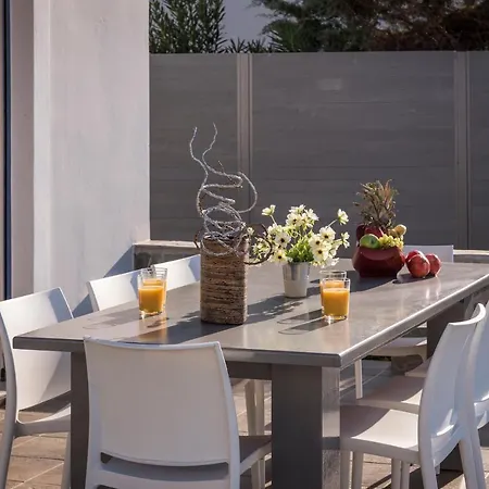 Villa Akron Chania, 1 Maritsa, 2 Suzanna, 3 Ioanna *