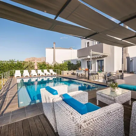 Villa Akron Chania, 1 Maritsa, 2 Suzanna, 3 Ioanna Stavrós