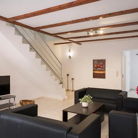 Villa Akron Chania, 1 Maritsa, 2 Suzanna, 3 Ioanna Stavrós